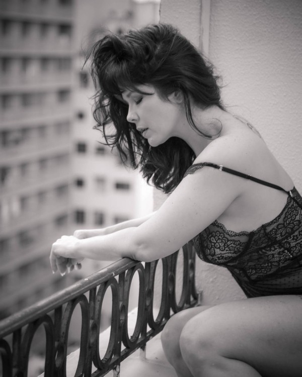 Samara Felippo Posa De Lingerie E Reflete Sobre Sexualidade Porta Para Autoconhecimento