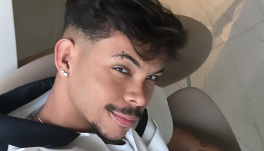 Ex Cantor Gospel Jess Aguiar Se Assume Gay E Diz Que Teve Depress O E Ansiedade