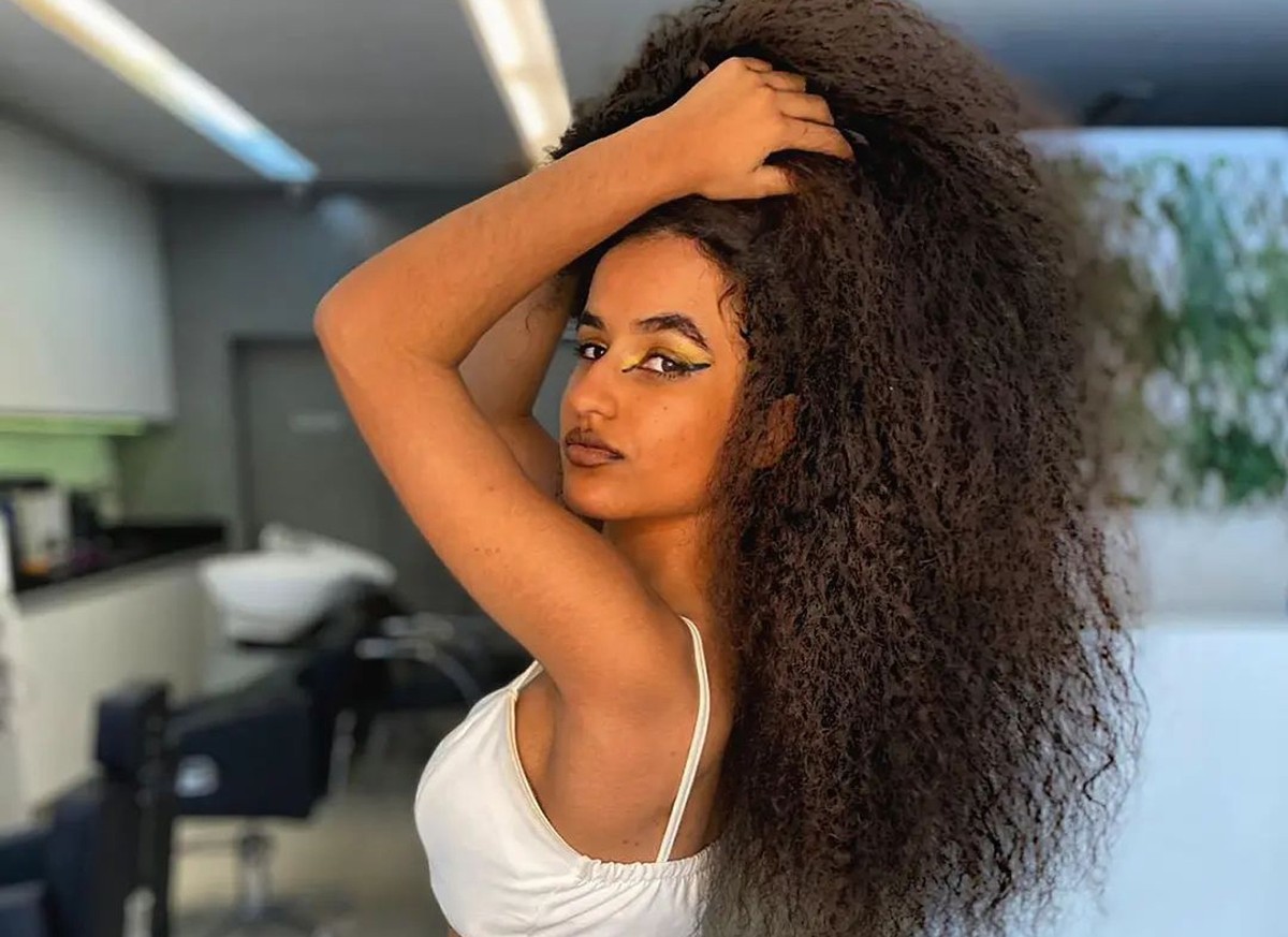 Atriz E Modelo Acusa Homem De Ass Dio Sexual E Inj Ria Racial V Deo