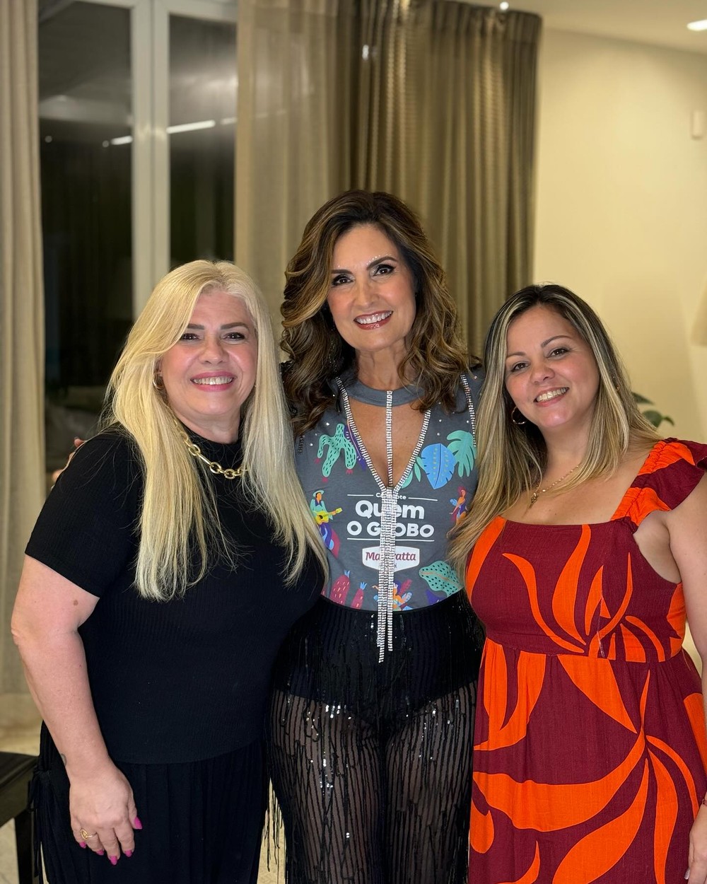 De Hot Pants E Transpar Ncia F Tima Bernardes Vai Sapuca Namorado Filha E Amigos