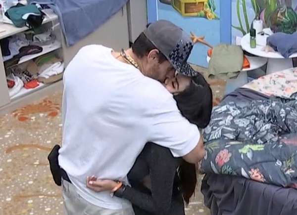 V Deo Cara De Sapato D Selinho Em Dania Mendez Em Festa Do Bbb E Web V Ass Dio