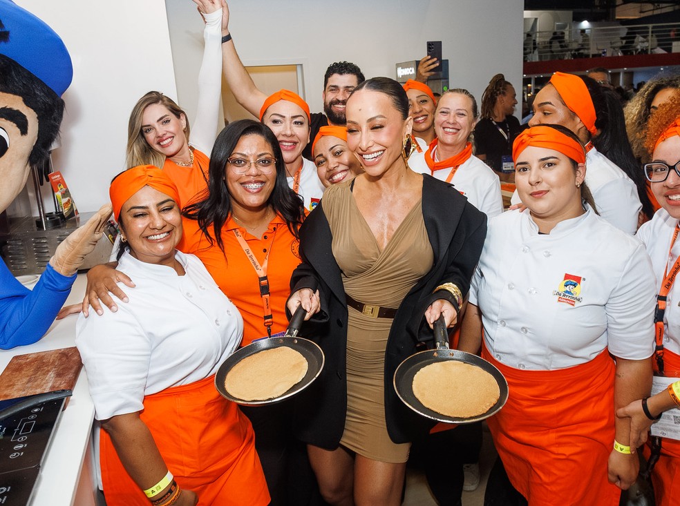 De Look Nude Transpar Ncia Sabrina Sato Ataca De Chef De Cozinha