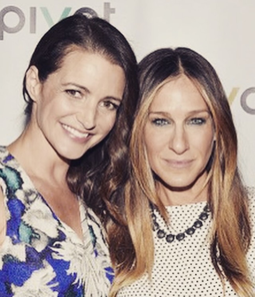Kristin Davis A Charlotte De Sex And The City Celebra Os Anos De Sarah Jessica Parker