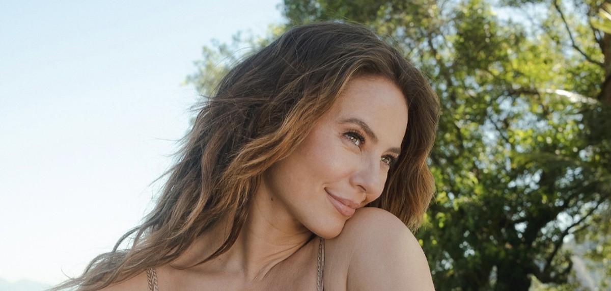 Paolla Oliveira Posa Biqu Ni Nude E Ganha Elogios Inusitados At O Sovaco Lindo