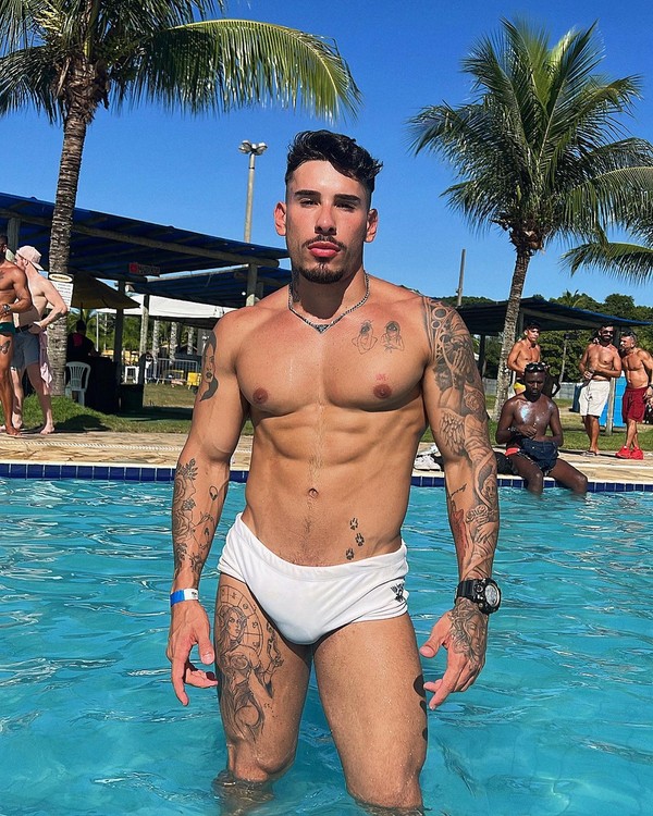 Ator Porn Gay Internado Involuntariamente Para Tratar Depend Ncia Qu Mica