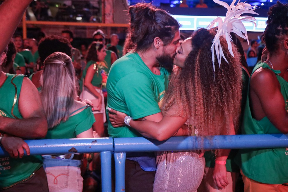 Sheron Menezzes e Saulo Bernard — Foto: BrazilNews