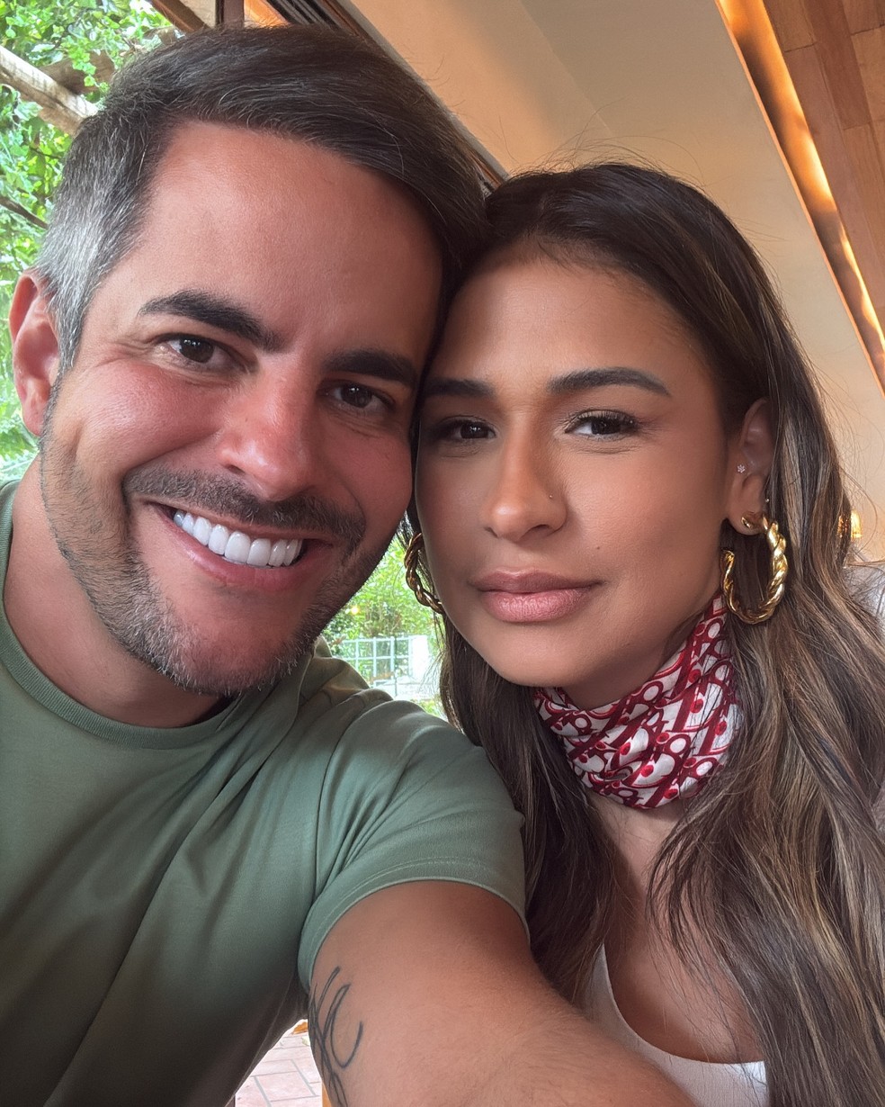 Kaká Diniz e Simone Mendes  — Foto: Reprodução/Instagram