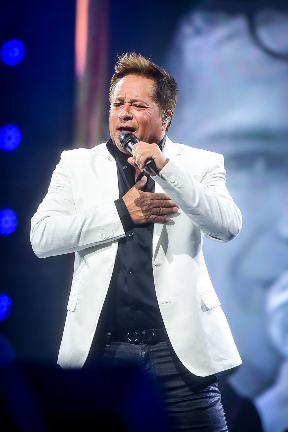 Saiba quem é quem na família do sertanejo Leonardo