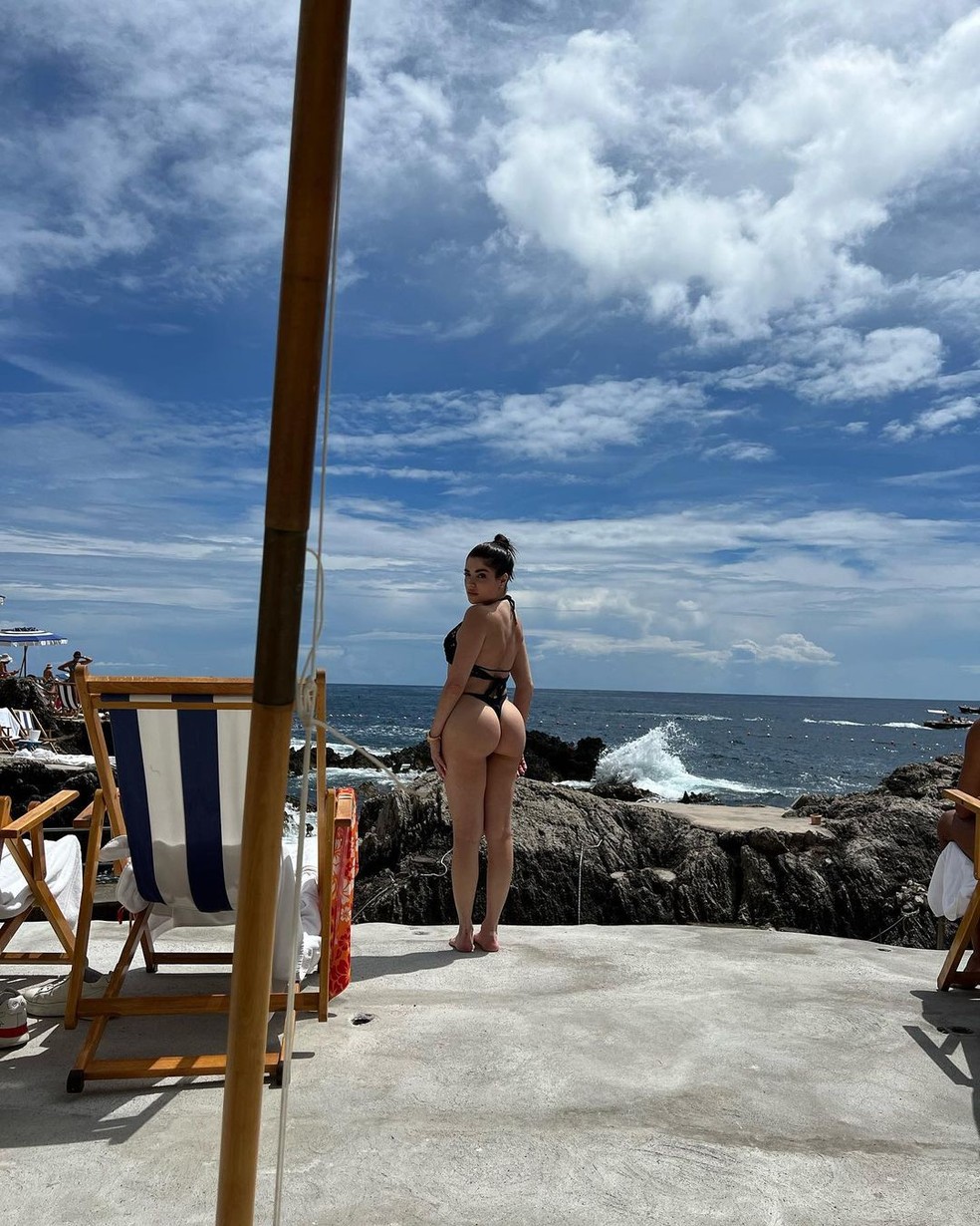 Gkay em Capri, na Itália — Foto: Reprodução/Instagram