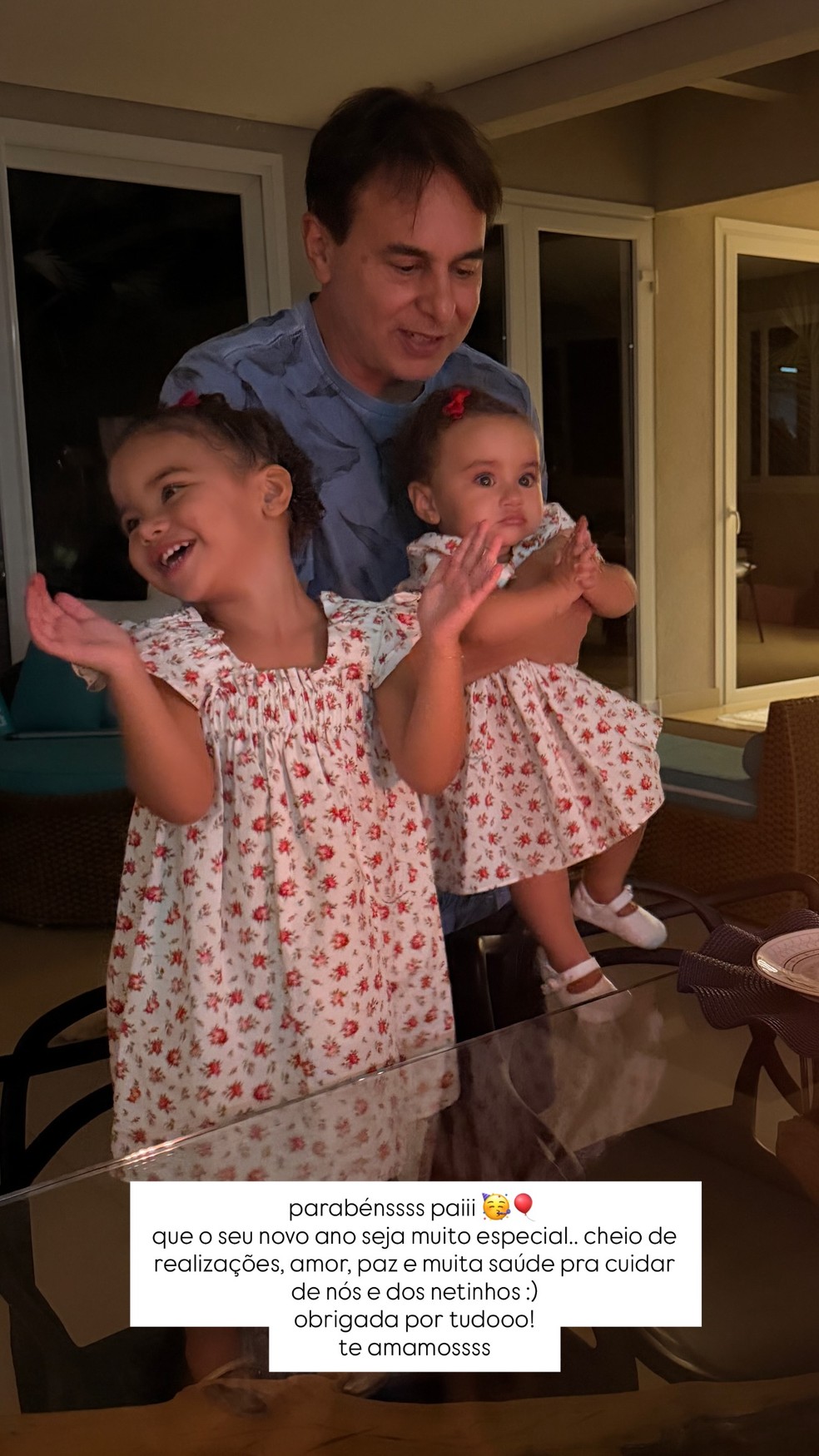 Edson Ribeiro, pai de Bruna Biancardi, com as netas Mavie e Mel — Foto: Reprodução/Instagram