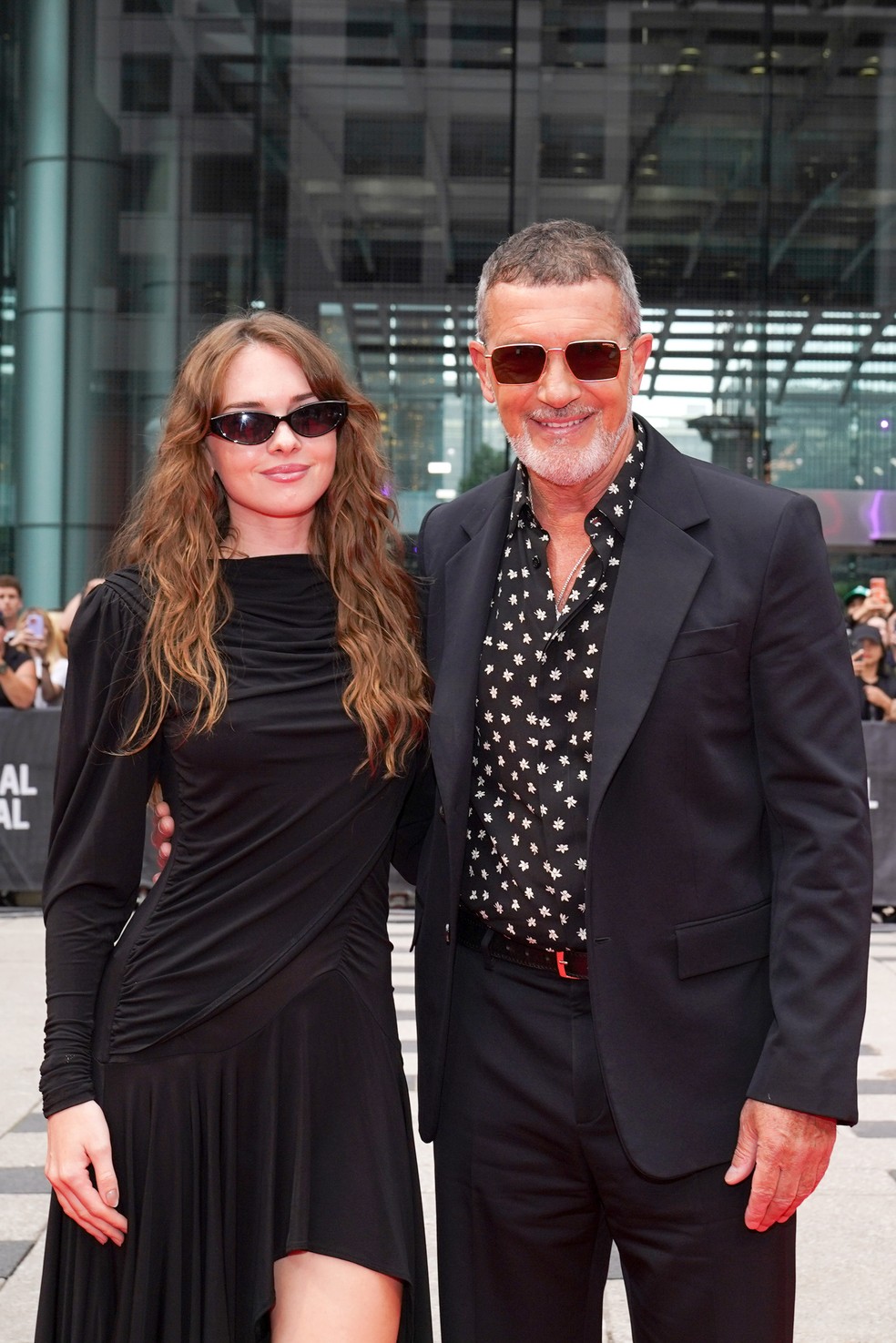 Stella Banderas e Antonio Banderas — Foto: Getty Images