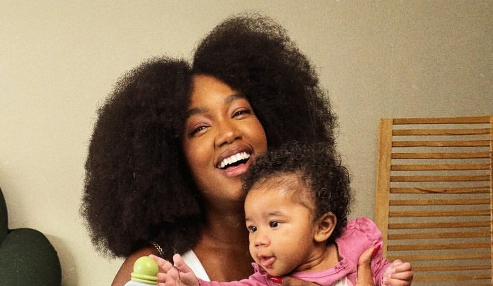 IZA e a filha, Nala — Foto: Reprodução/Instagram