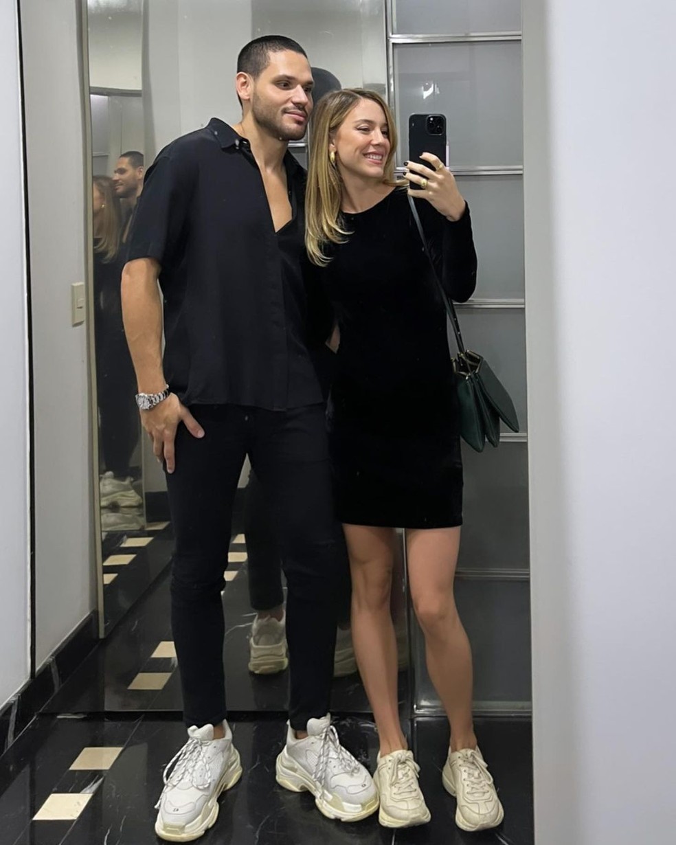 Alice Wegmann fala sobre namoro com homem 13 anos mais velho