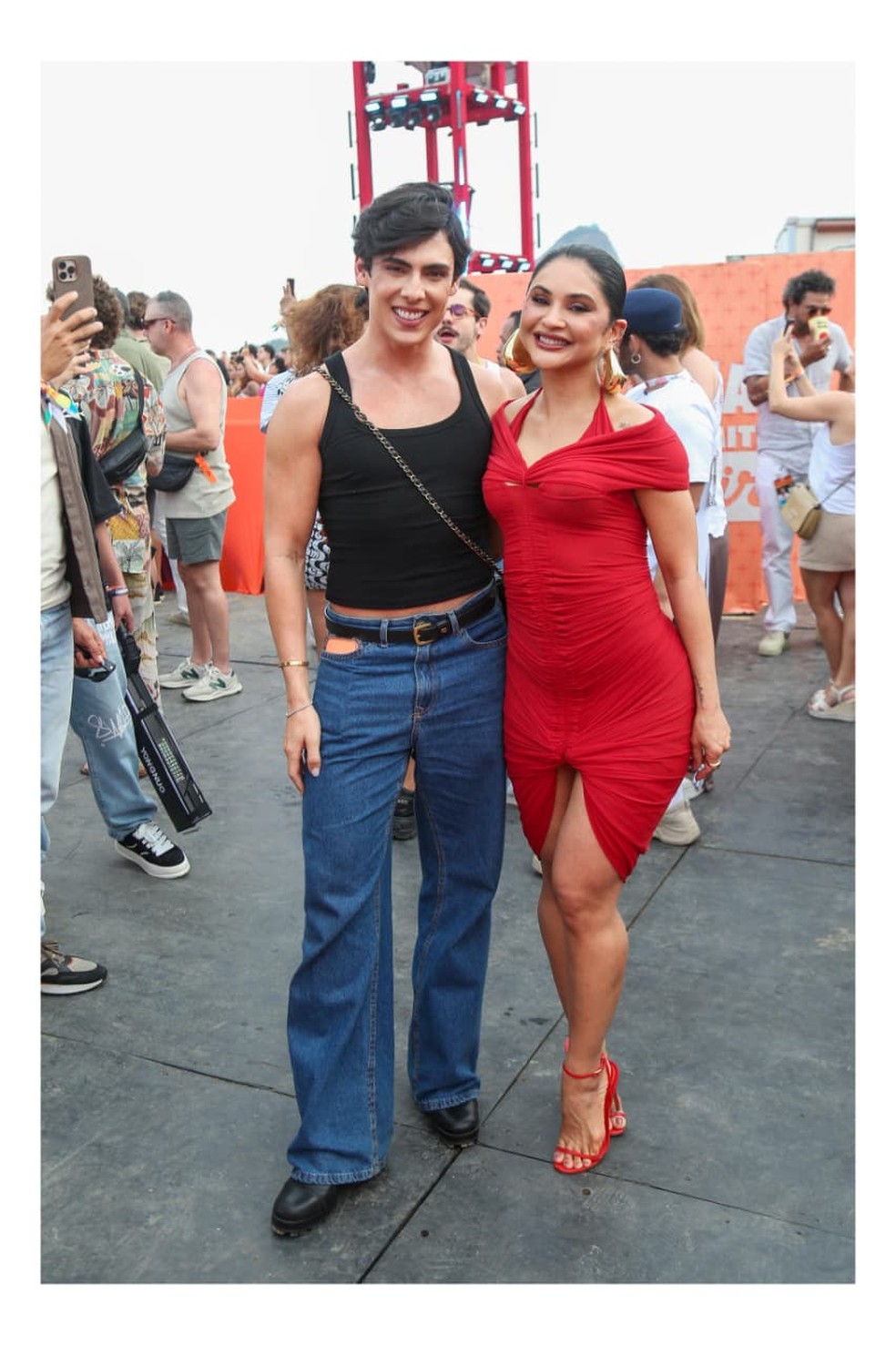 Mileide Mihaile e Theodoro — Foto: Paulo Tauil / AgNews