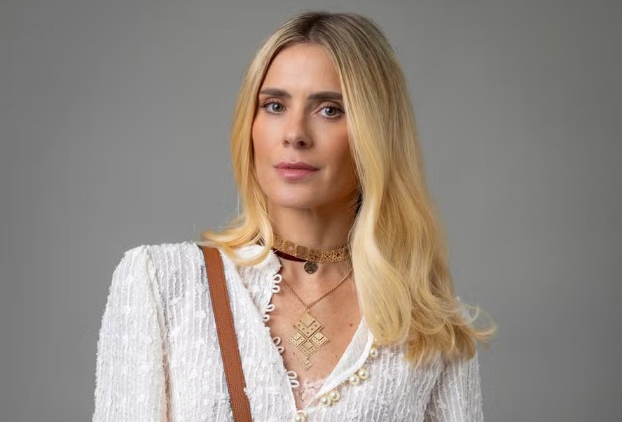 Carolina Dieckmann Muda Nome: Numerologia e Homenagem à Mãe em Decisão Exclusiva!