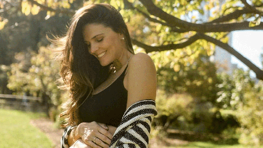 Daniella Sarahyba exibe barriga de gravidez: "Gerando uma terceira vida"