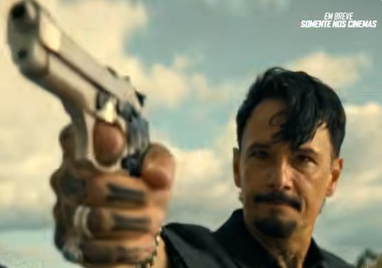 'Três Horas para Viver', filme de ação com Rodrigo Santoro e Owen Wilson, tem trailer divulgado; assista