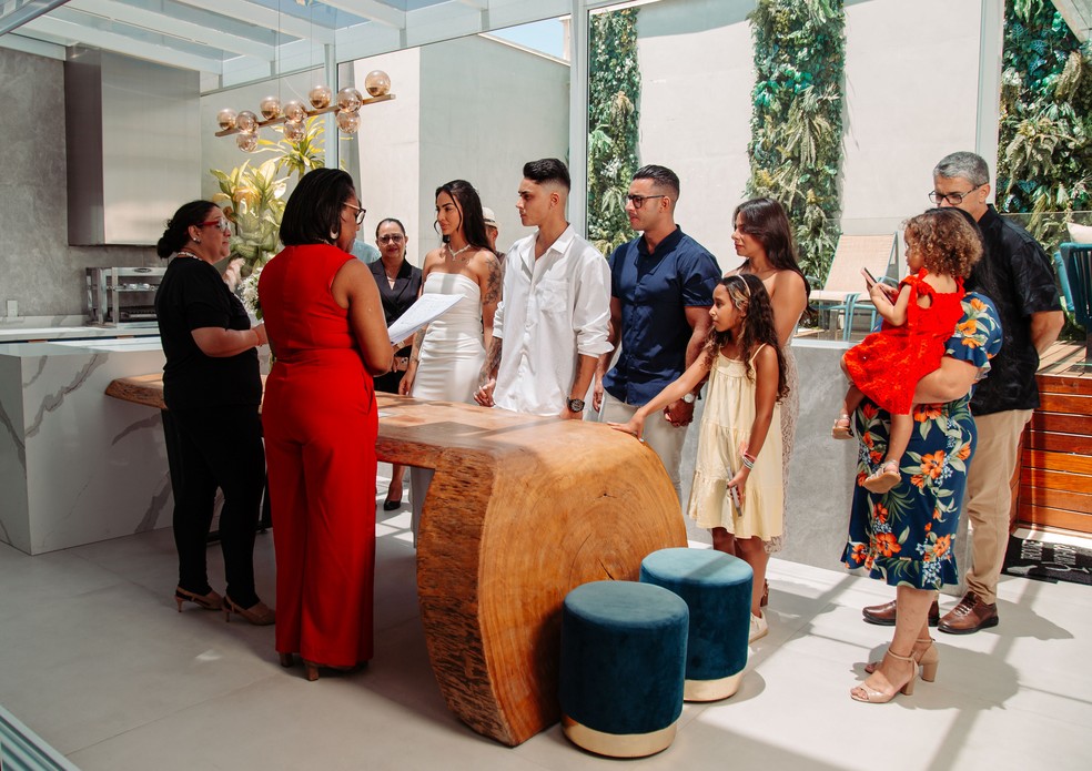 Pamella Rodrigues e Victor Lunardi se casam no civil &mdash; Foto: Fl&aacute;via Zanvettor/Divulga&ccedil;&atilde;o