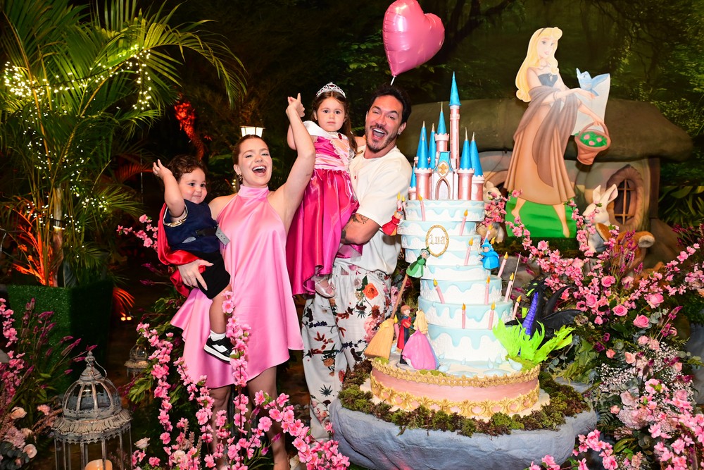 Viih Tube e Eliezer comemoram os 3 anos da filha, Lua, com megafesta; FOTOS