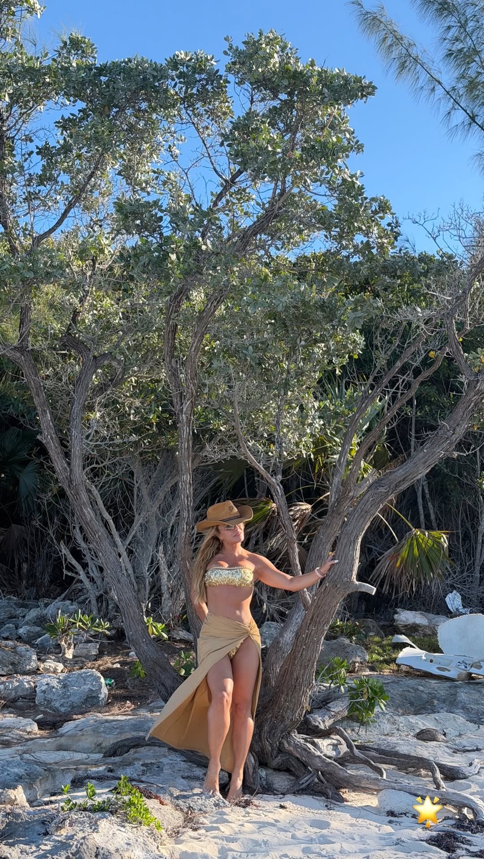 Poliana Rocha abriu álbum de viagem com Leonardo — Foto: Reprodução/Instagram