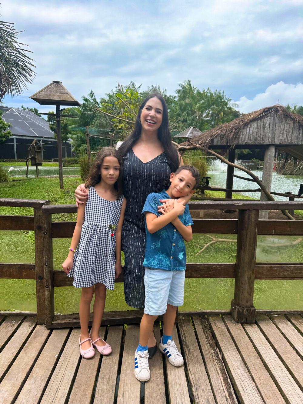Influenciadora Layse Cohen denuncia ataques ao corpo da filha de 8 anos