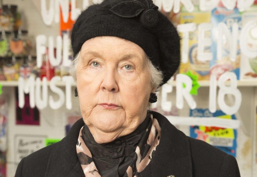 Stephanie Cole teve a melancólica Sra. Delphine Featherstone, também conhecida como 'A Viúva Negra' em 'Open All Hours', como sua mais lembrada personagem