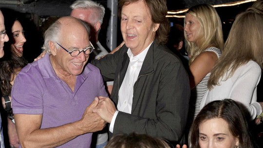 Paul McCartney se despede de Jimmy Buffet: "Foi um grande privilégio te conhecer"
