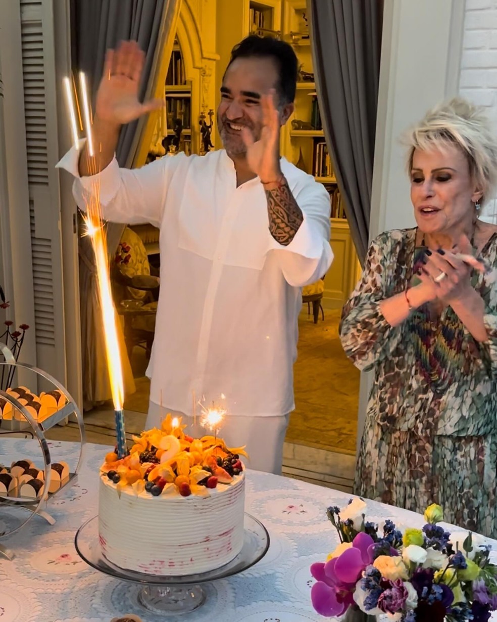 Ana Maria Braga e o namorado, Fábio Arruda — Foto: Instagram