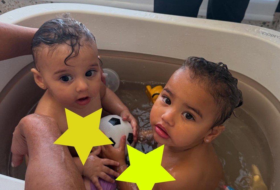 Mavie e Helena, filhas de Neymar, se encontram — Foto: Reprodução/Instagram