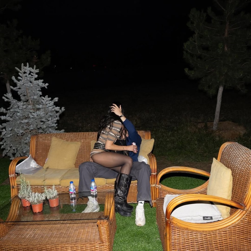 Dua Lipa celebra receber a cidadania do Kovsovo — Foto: Reprodução/Instagram