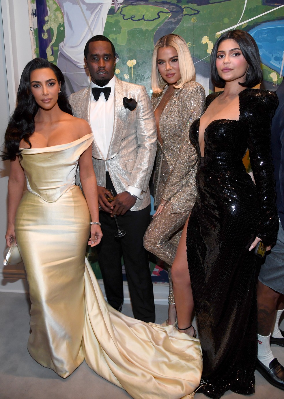 Prisão de Diddy Khloé Kardashian relembra festa com famosos nus e cita