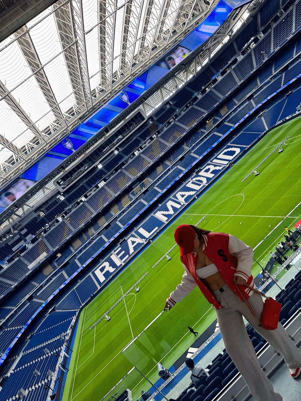 Bruna Pinheiro no est&aacute;dio do Real de Madrid &mdash; Foto: Reprodu&ccedil;&atilde;o/Instagram