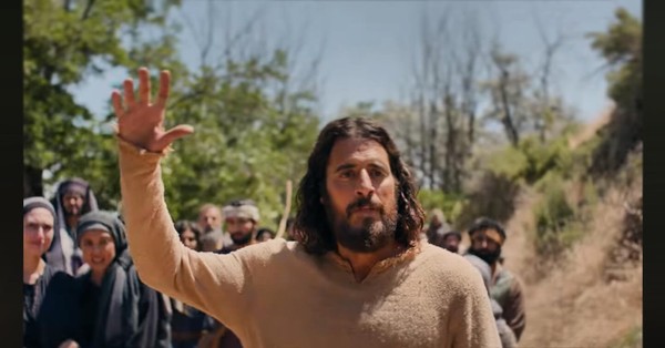 Jonathan Roumie, o Jesus de 'The Chosen', é baterista e já teve ...