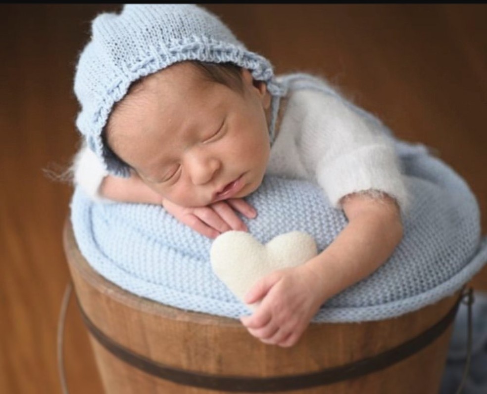 Andréa Mota posta foto do filho recém-nascido — Foto: Reprodução/Instagram