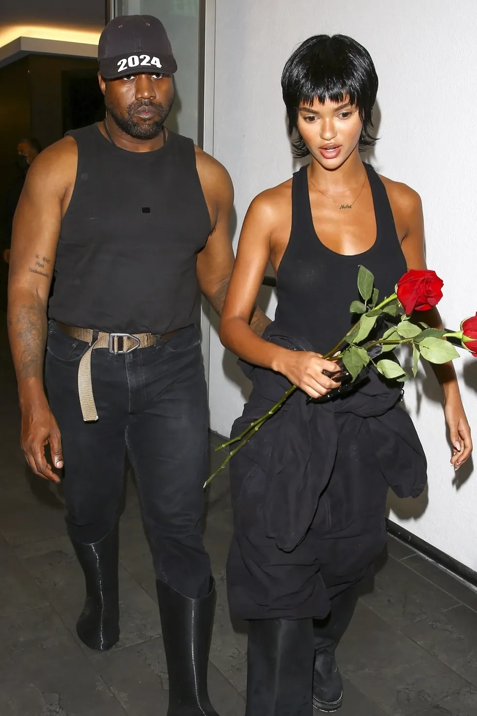 Kanye West e Juliana Nalú — Foto: Grosby Group