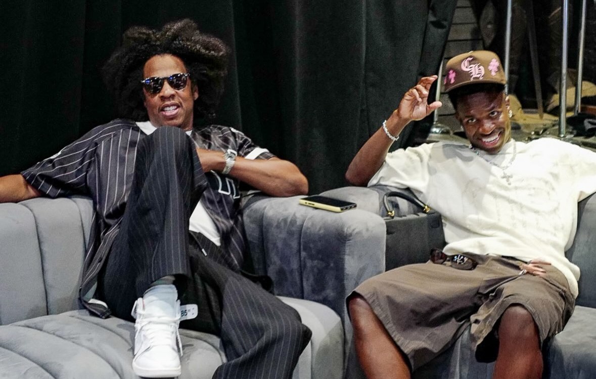 Vini Jr. e Jay-Z: entenda a relação entre os astros - QTU Questões do Universo