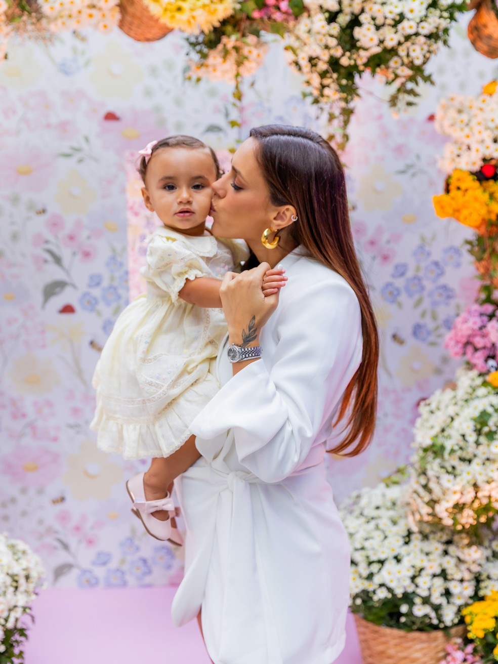 Bruna Biancardi compartilha fotos do anivers&aacute;rio de Mel &mdash; Foto: @raphaelgianettafotografia