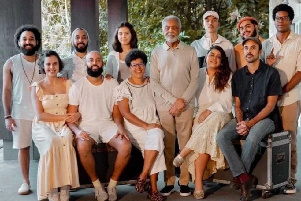 Gilberto Gil com a família durante turnê — Foto: Reprodução/ Instagram