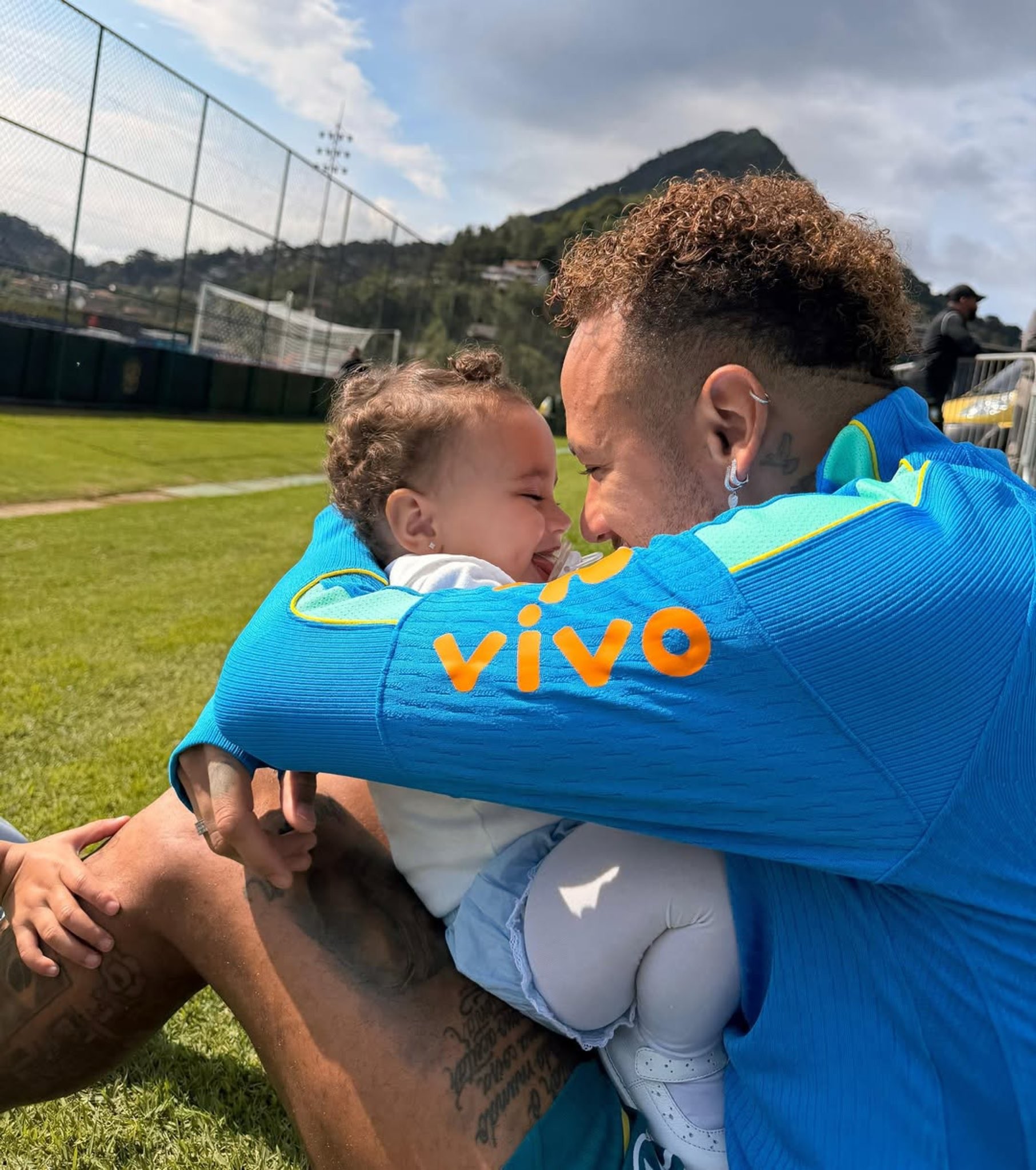 Neymar comemora 1º ano de Mel, sua filha com Biancardi: 