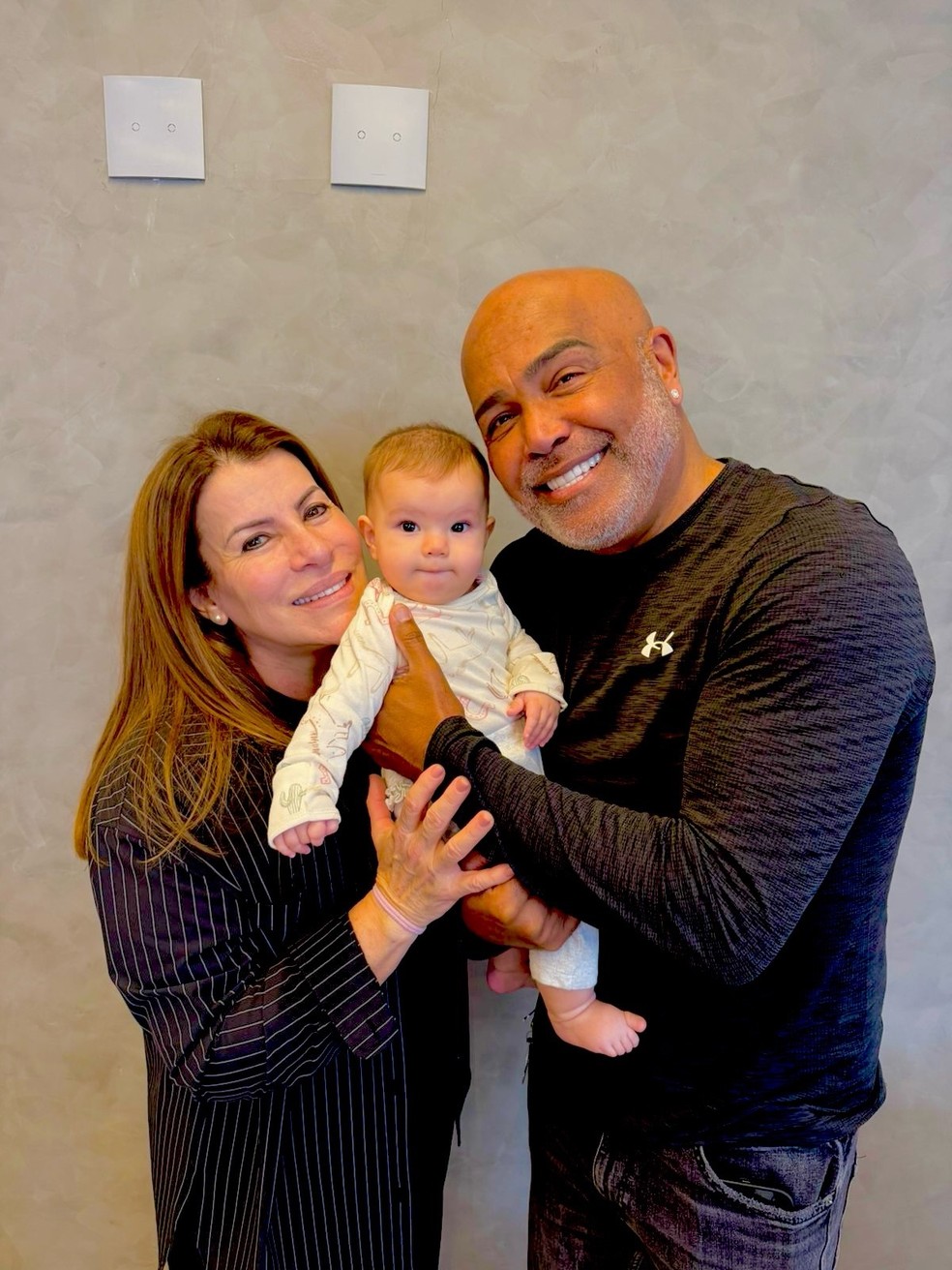 Rick com a esposa e uma das netas — Foto: Reprodução/Instagram