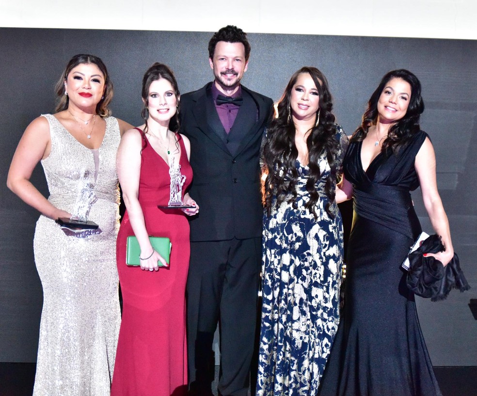 Luka, Evelyn Montesano, Guilherme Berenguer, Marcilia Luzbet e Nivea Stelmann — Foto: Denny Silva / Renato Cipriano - Divulgação