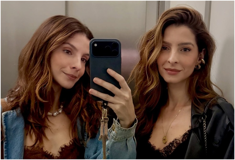 Giselle Batista com a irmã — Foto: Reprodução/Instagram