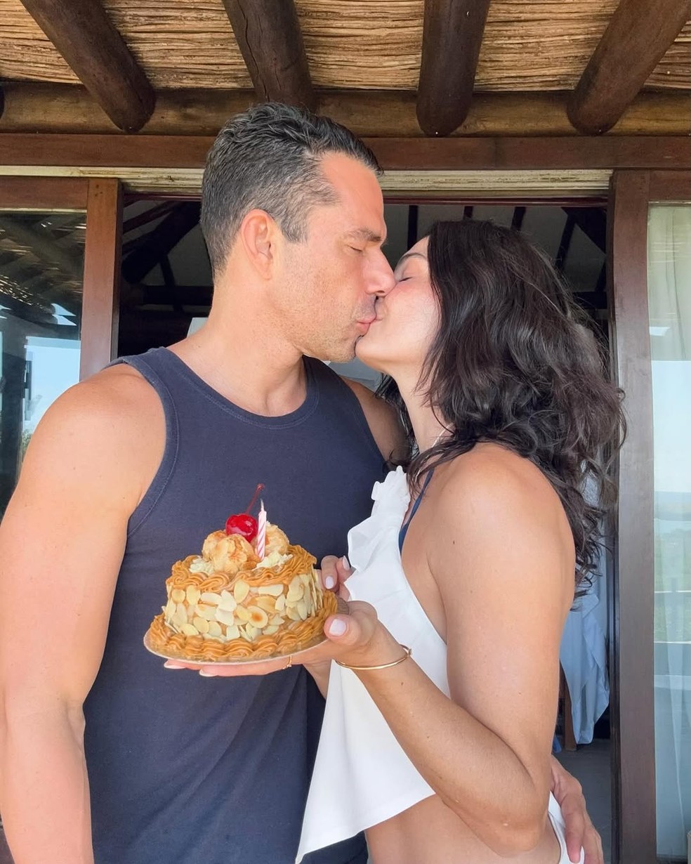 Isis Valverde celebra a chegada dos 38 anos — Foto: Reprodução/Instagram