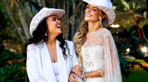 Ex-BBB Marcela Mc Gowan e Luiza Martins dão início às celebrações de casamento com festa country