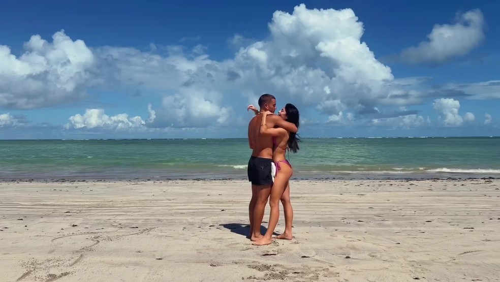 Jade Picon e André Lamoglia em viagem romântica a São Miguel dos Milagres, em Alagoas — Foto: Reprodução/Instagram