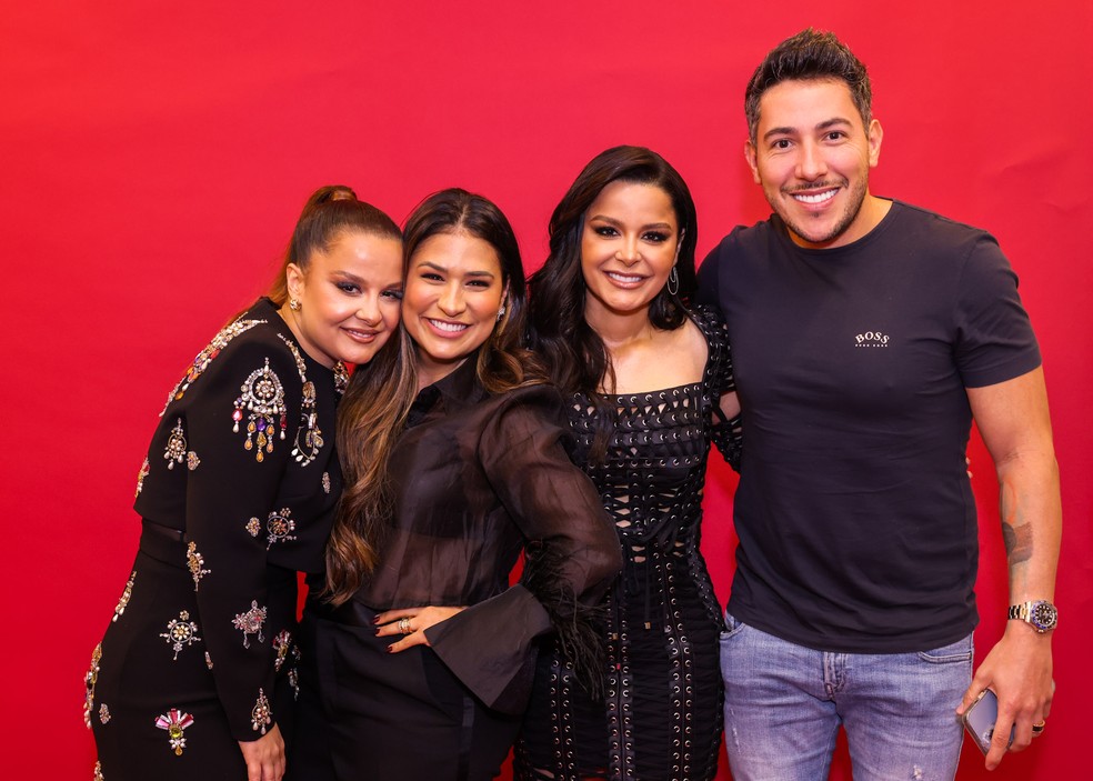Maiara, Simone Mendes, Maraisa e Caio Mendes — Foto: Manuela Scarpa/BrazilNews
