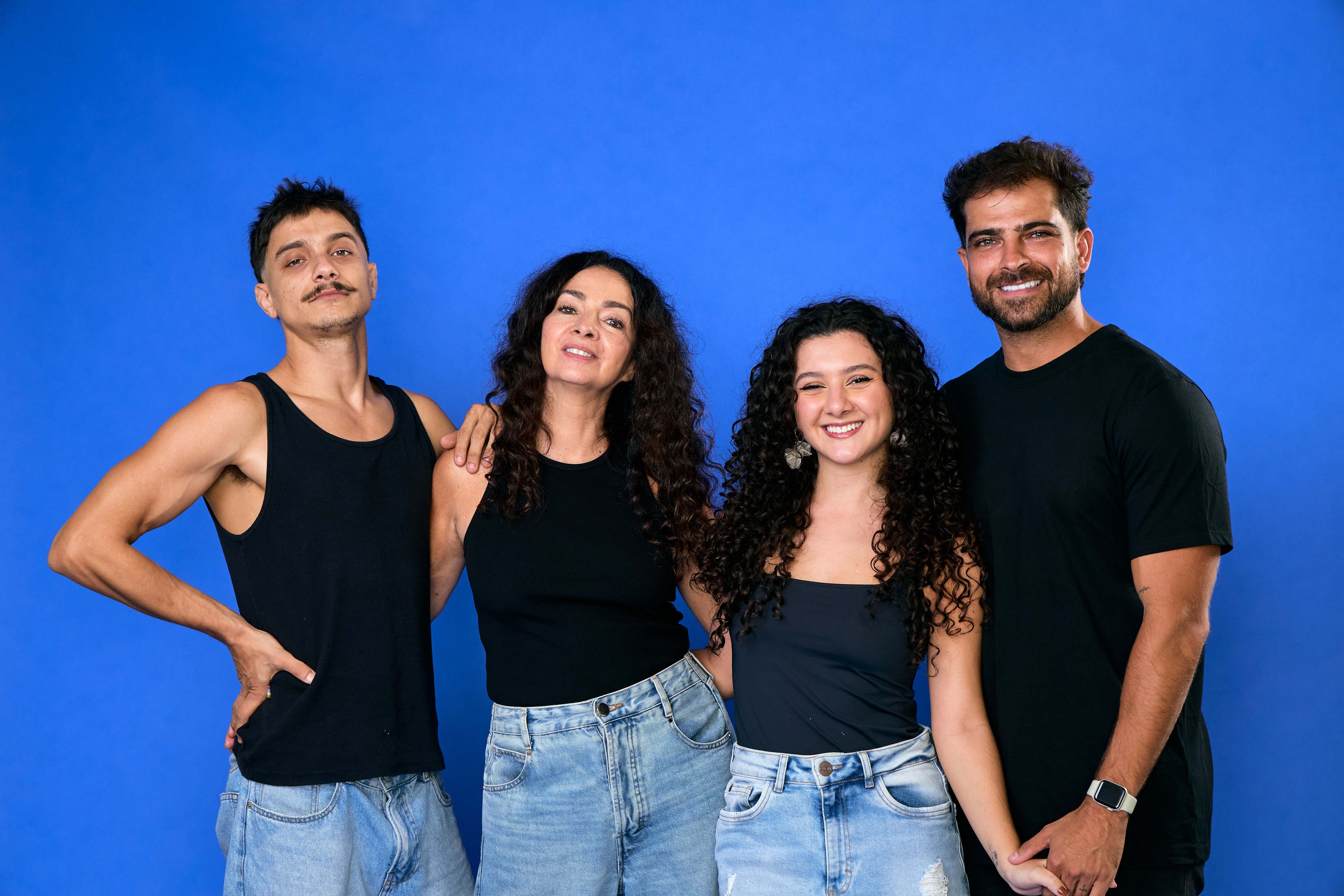 Musical que transforma clássico de Shakespeare em festa junina estreia em SP com Claudia Ohana no elenco