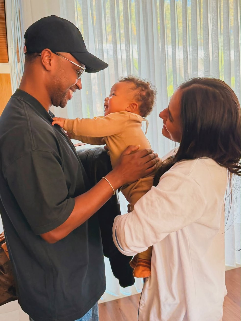 Thiaguinho abre álbum com Bento no aniversário do caçula — Foto: Reprodução/Instagram