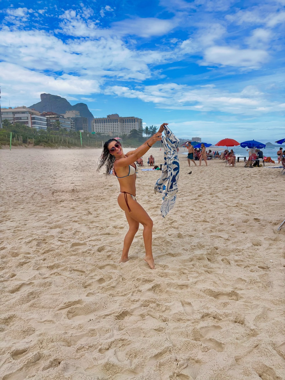 Mylla Christie surge de biquíni em tarde no Rio — Foto: Reprodução/Instagram