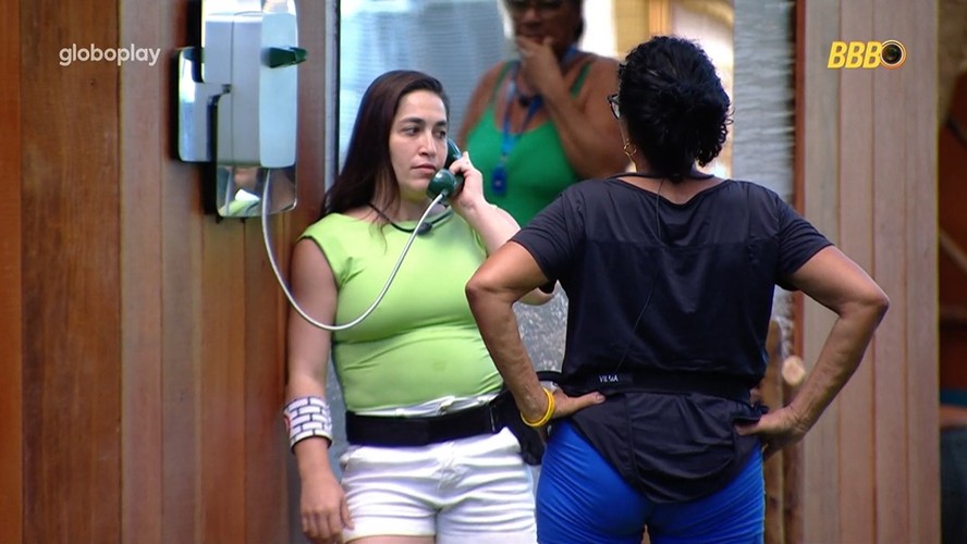 Daniele Hypolito atende Big Fone e ganha benefício no BBB 25; entenda
